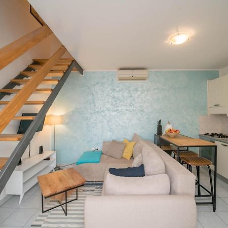 Cozy Apartment Close To The Beach And City Centre Umag Eksteriør bilde